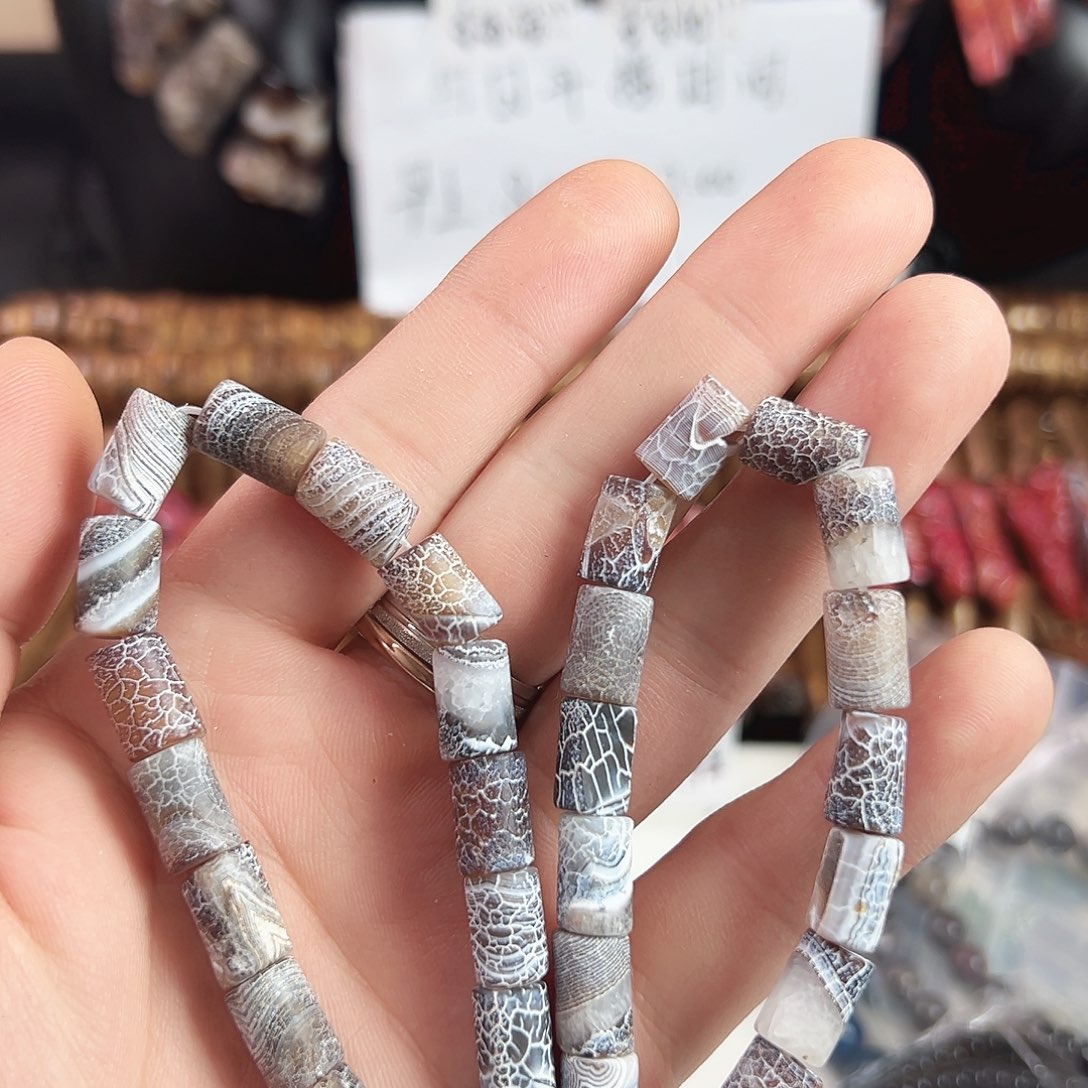 玛瑙/玉髓合金珠宝半成品L26，药霜玛瑙圆管一条8*12mm