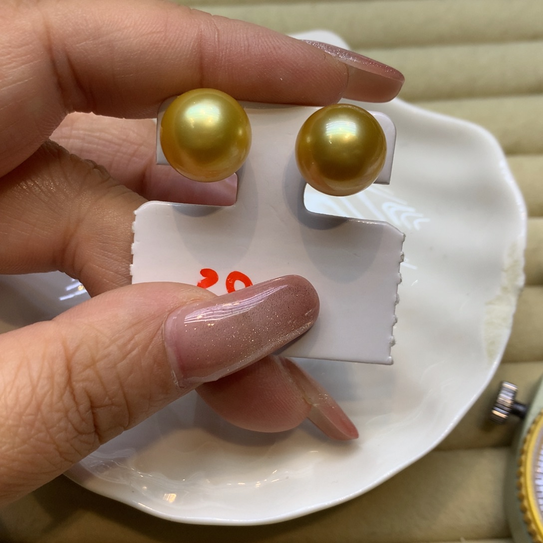 18K金镶嵌耳饰海水珍珠