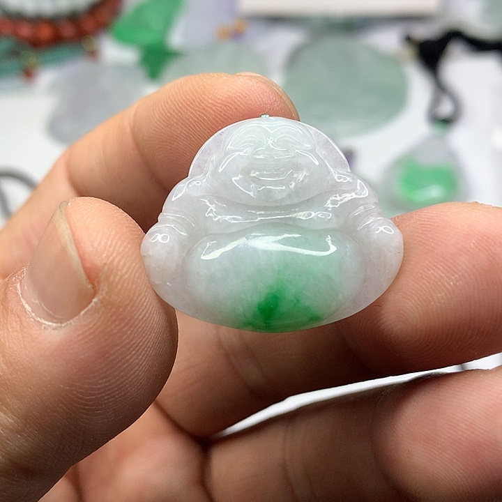 翡翠吊坠(赠链)未镶嵌贝**姐