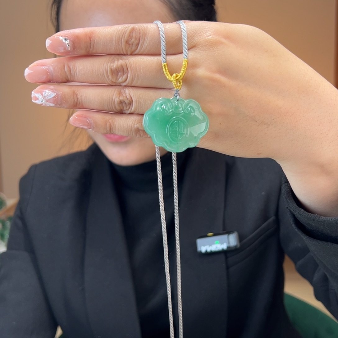 石英质玉吊坠(赠链)未镶嵌