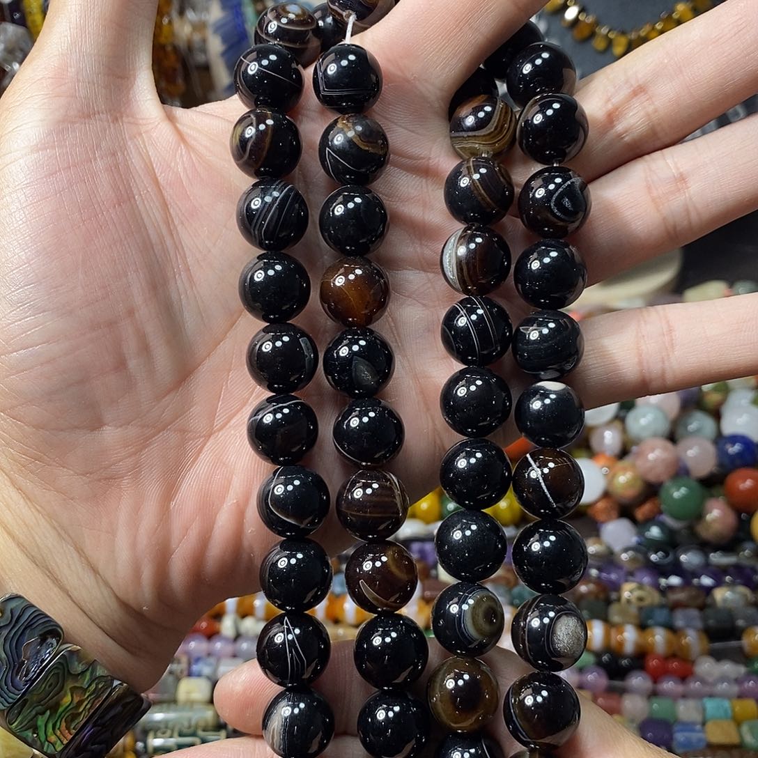 石英质玉未镶嵌，黑咖色缠丝玛瑙14mm，