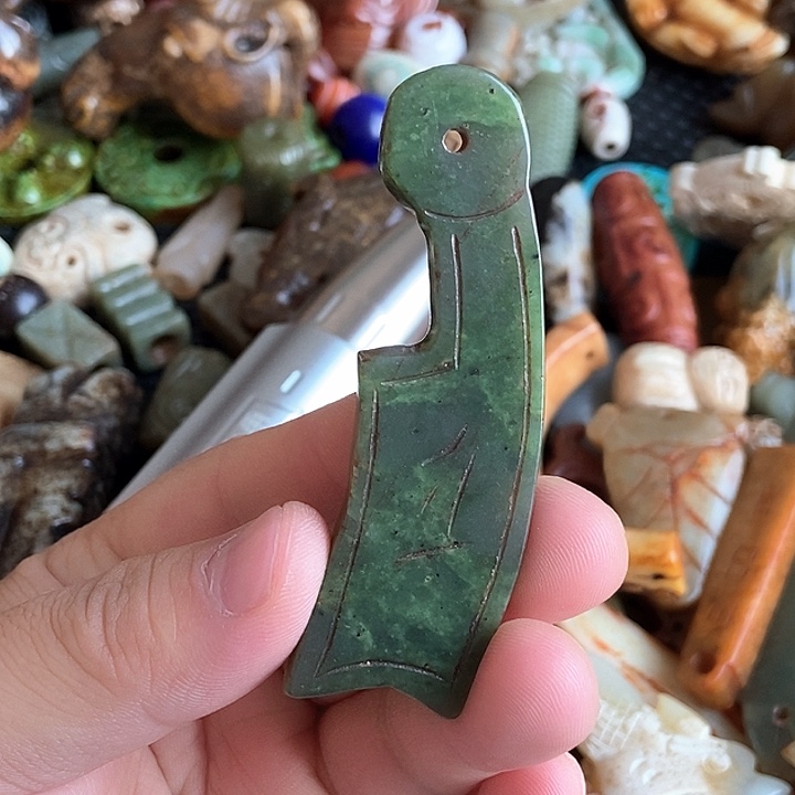 和田玉未镶嵌颈饰5