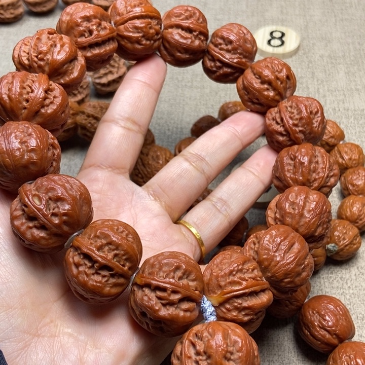文玩核桃吊坠小***梨粗筋八棱