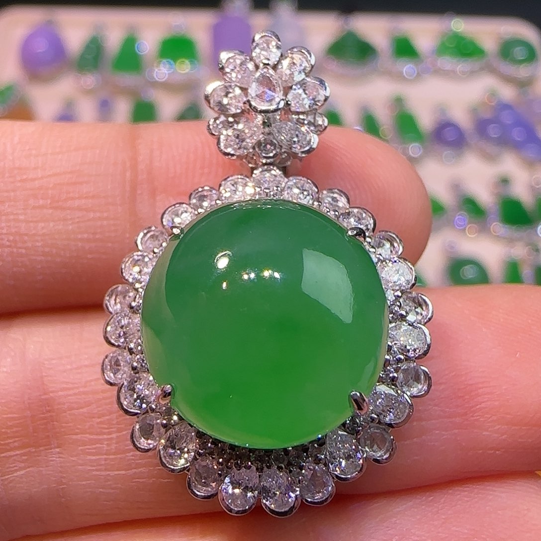 翡翠18K金镶嵌吊坠(不含链)