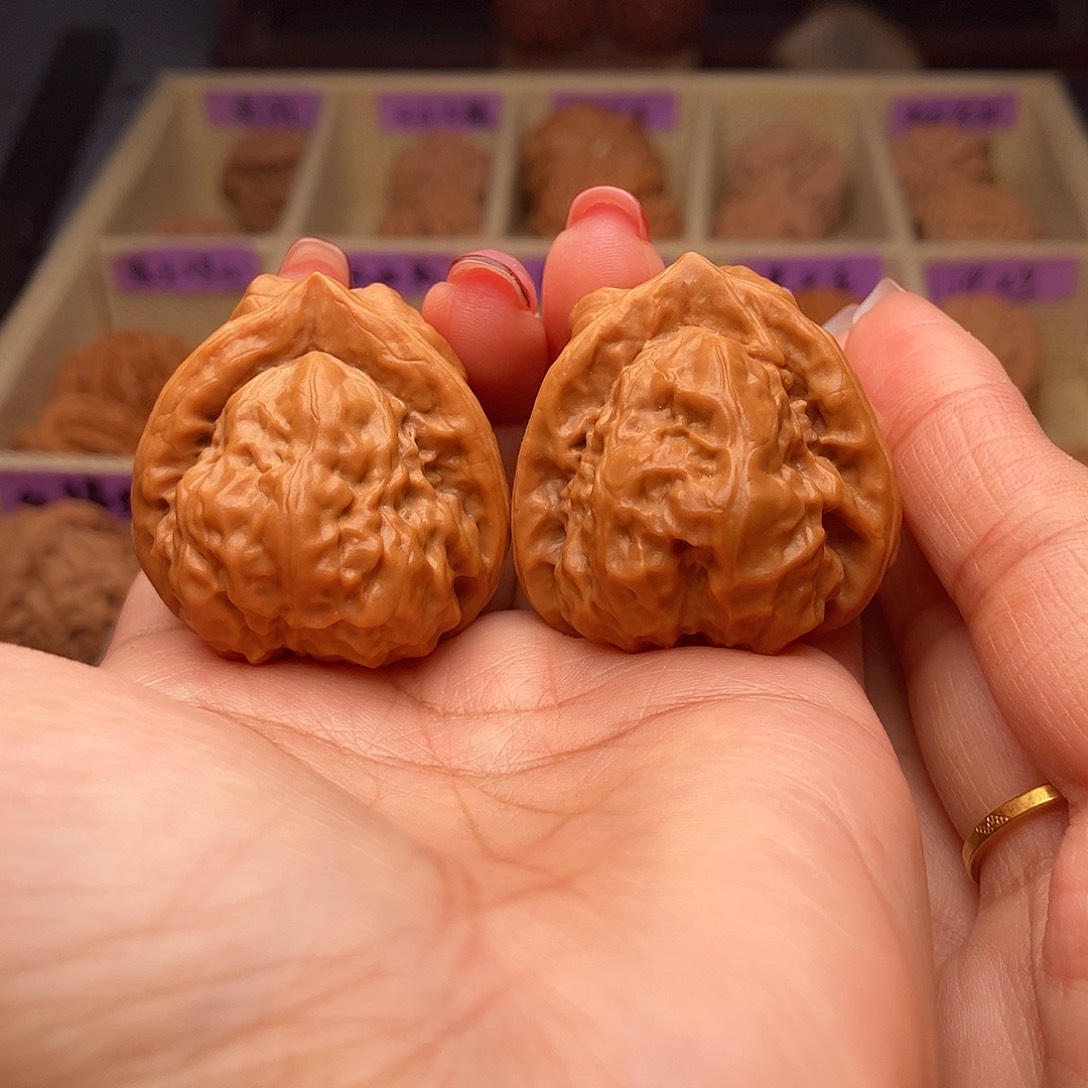 把件文玩核桃金蟾抱佛