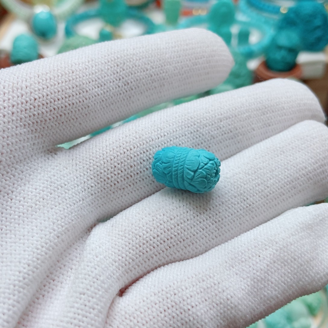 绿松石未镶嵌双头牡丹