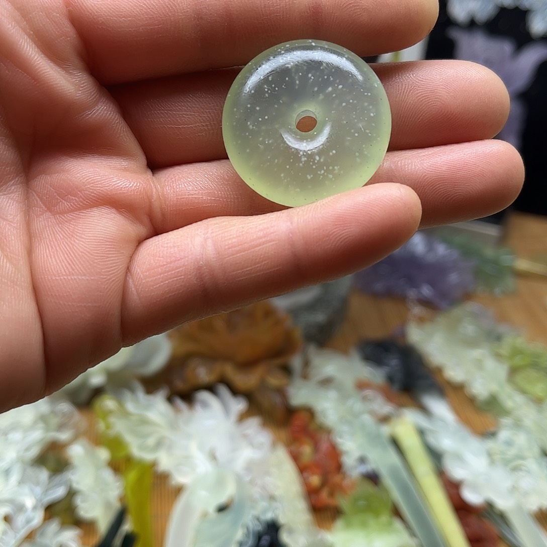 蛇纹石玉未镶嵌岫玉