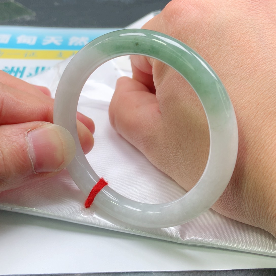 翡翠手镯未镶嵌0329号