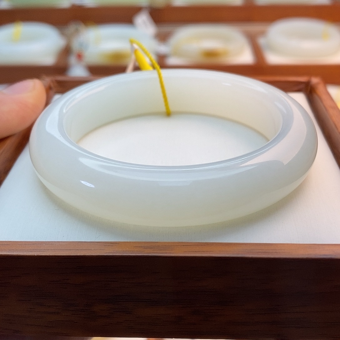 和田玉（白玉）未镶嵌手链