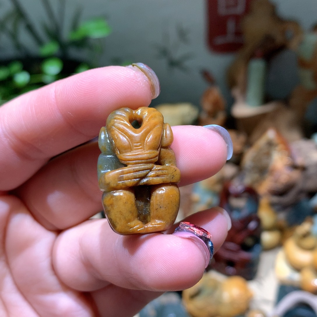 岫岩河磨玉（透闪石质玉）挂件未镶嵌Y**杰