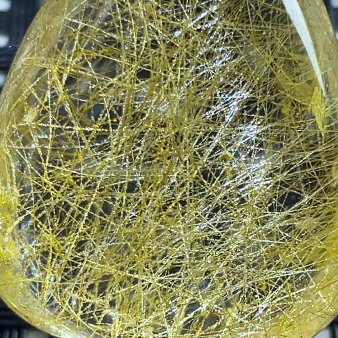 水晶吊坠未镶嵌落*