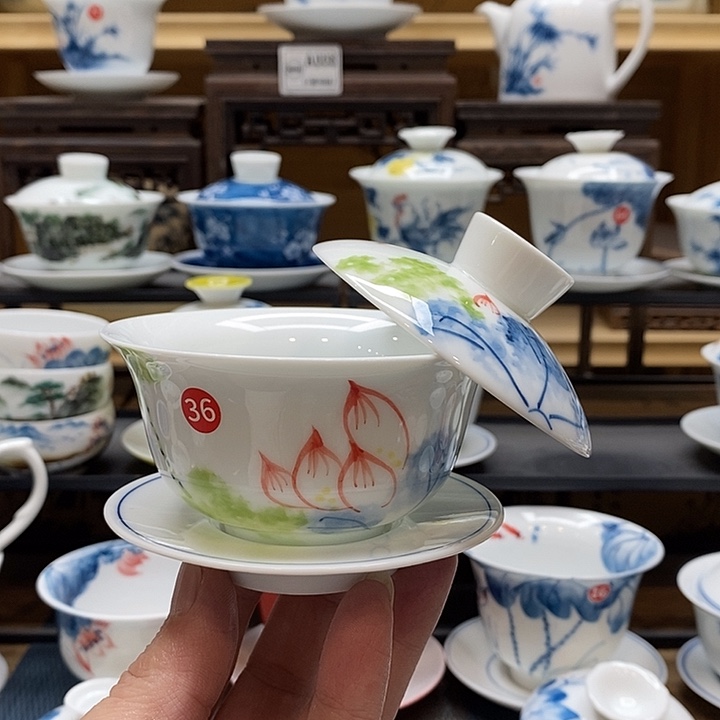 手绘微瑕荷花盖碗