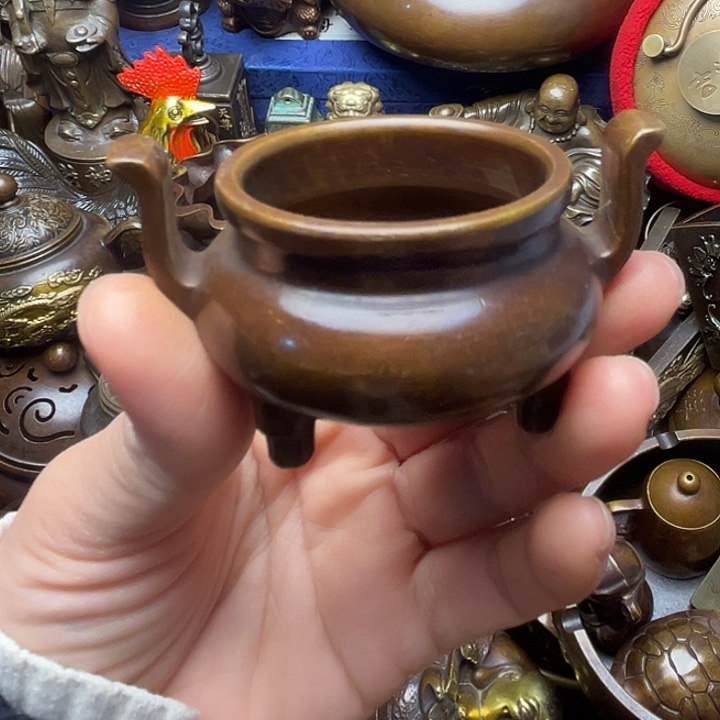 铜器摆件老王直播间