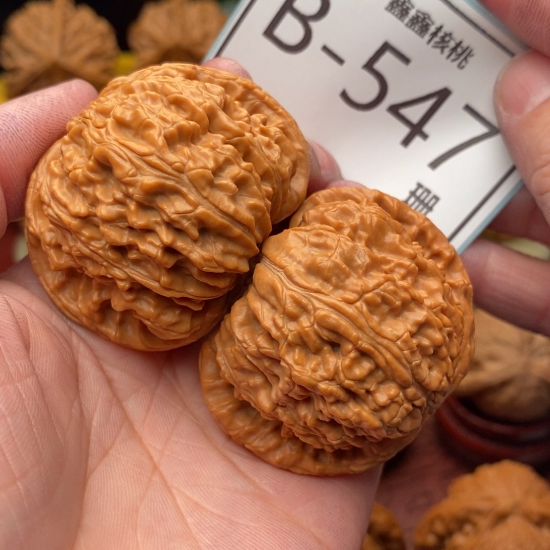 文玩核桃把件闷白45