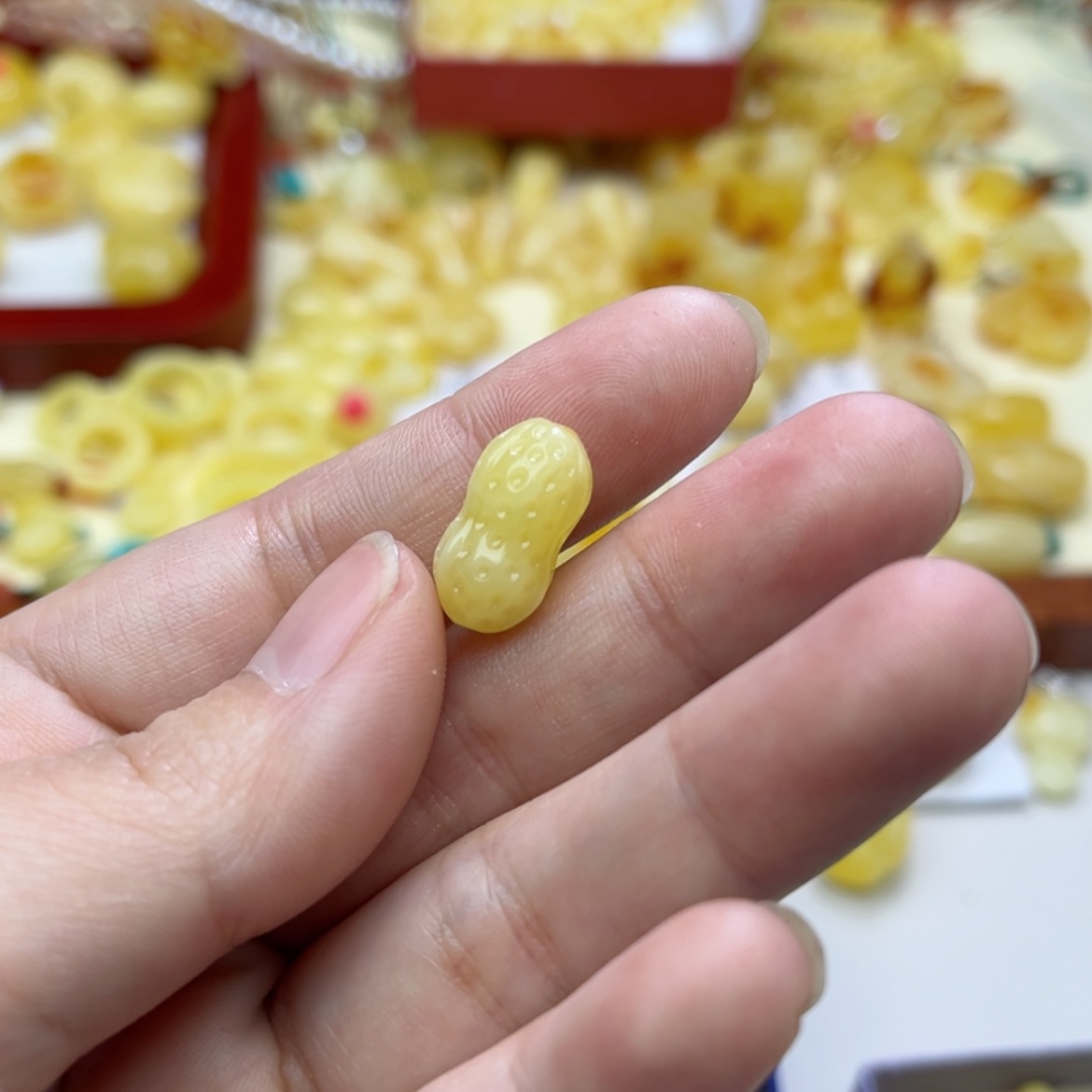 【闪购商品】蜜蜡裸石未镶嵌配饰