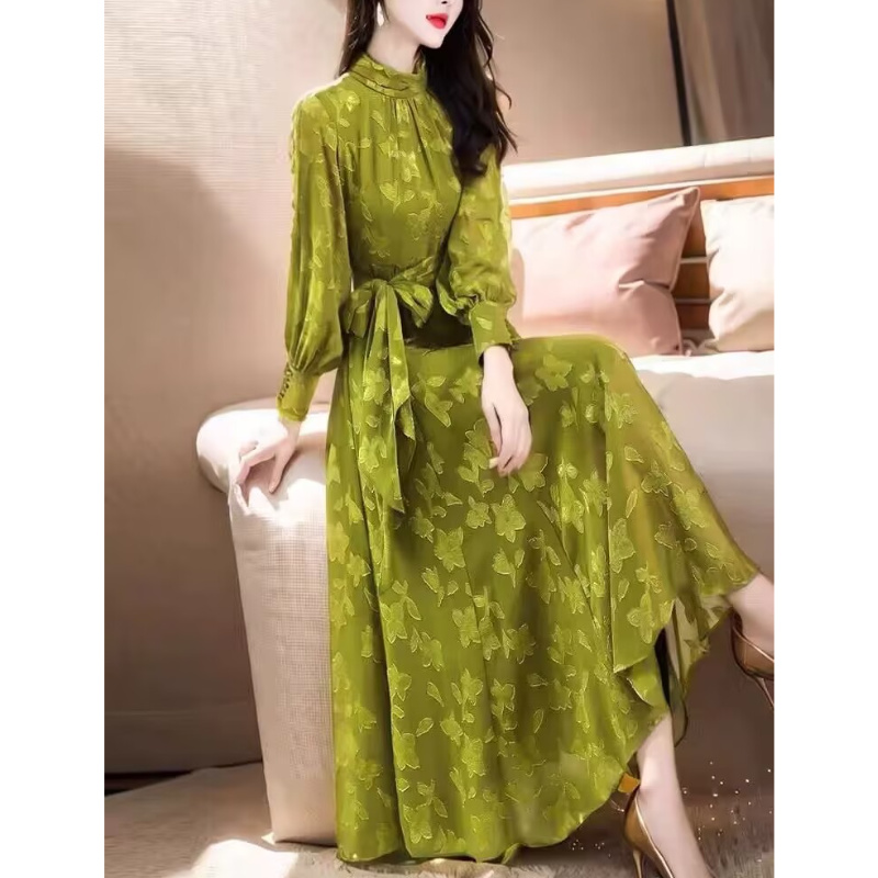 搭配大衣外套大摆高级感绿色浮雕提花灯笼袖连衣裙WY7840
