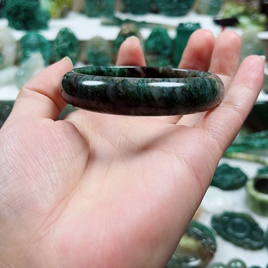 未镶嵌独山玉把件