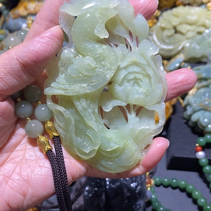 岫玉岫玉吊坠未镶嵌