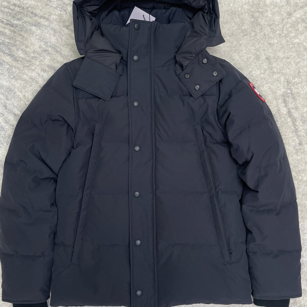 未使用 CANADA GOOSE 加拿大鹅温德姆蓝黑色连帽羽绒服 S码 1226
