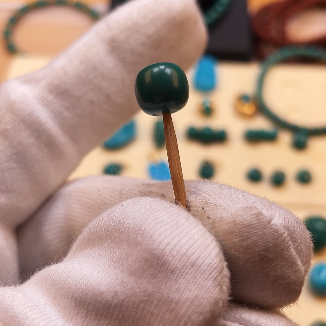 未镶嵌绿松石珠宝奇石