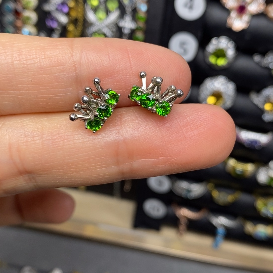 耳饰银S925镶嵌透辉石