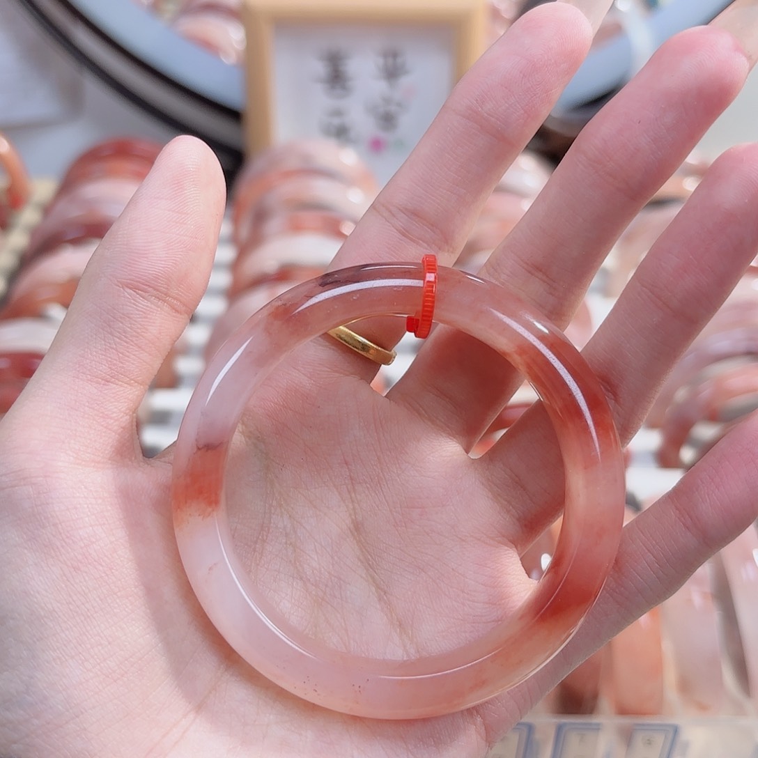 石英质玉手镯未镶嵌暖**爱