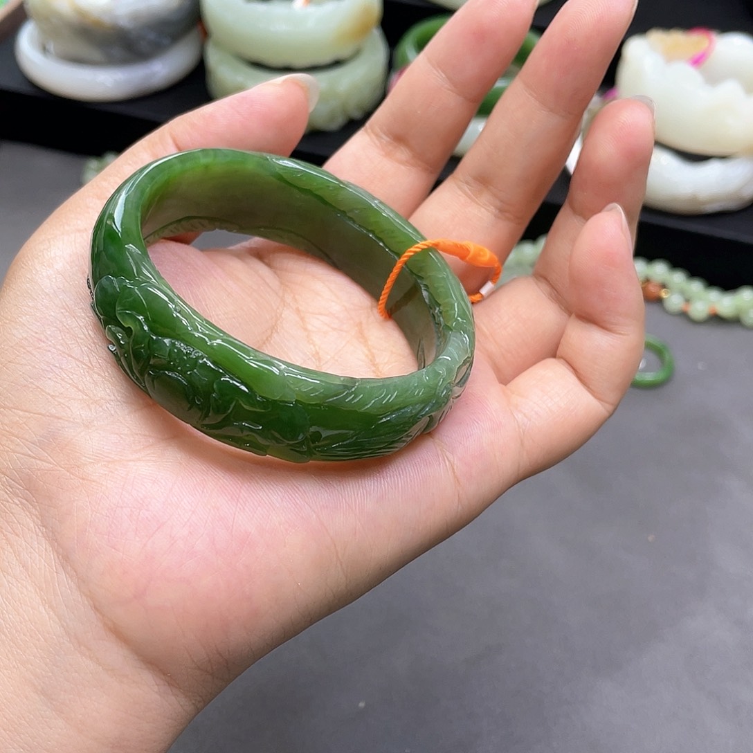 和田玉手镯未镶嵌58。48