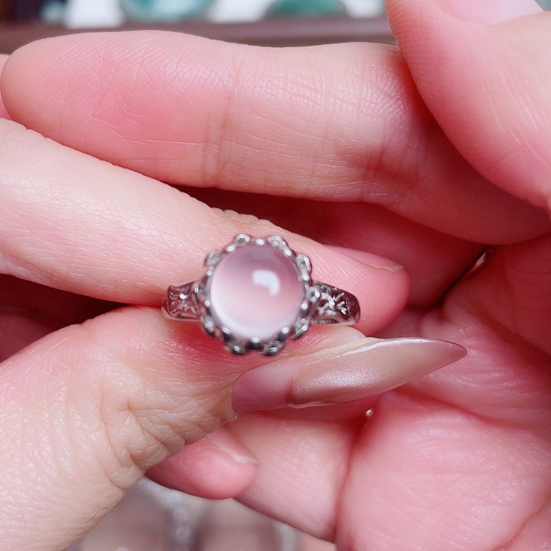 嘎***嘎银S925镶嵌戒指水晶