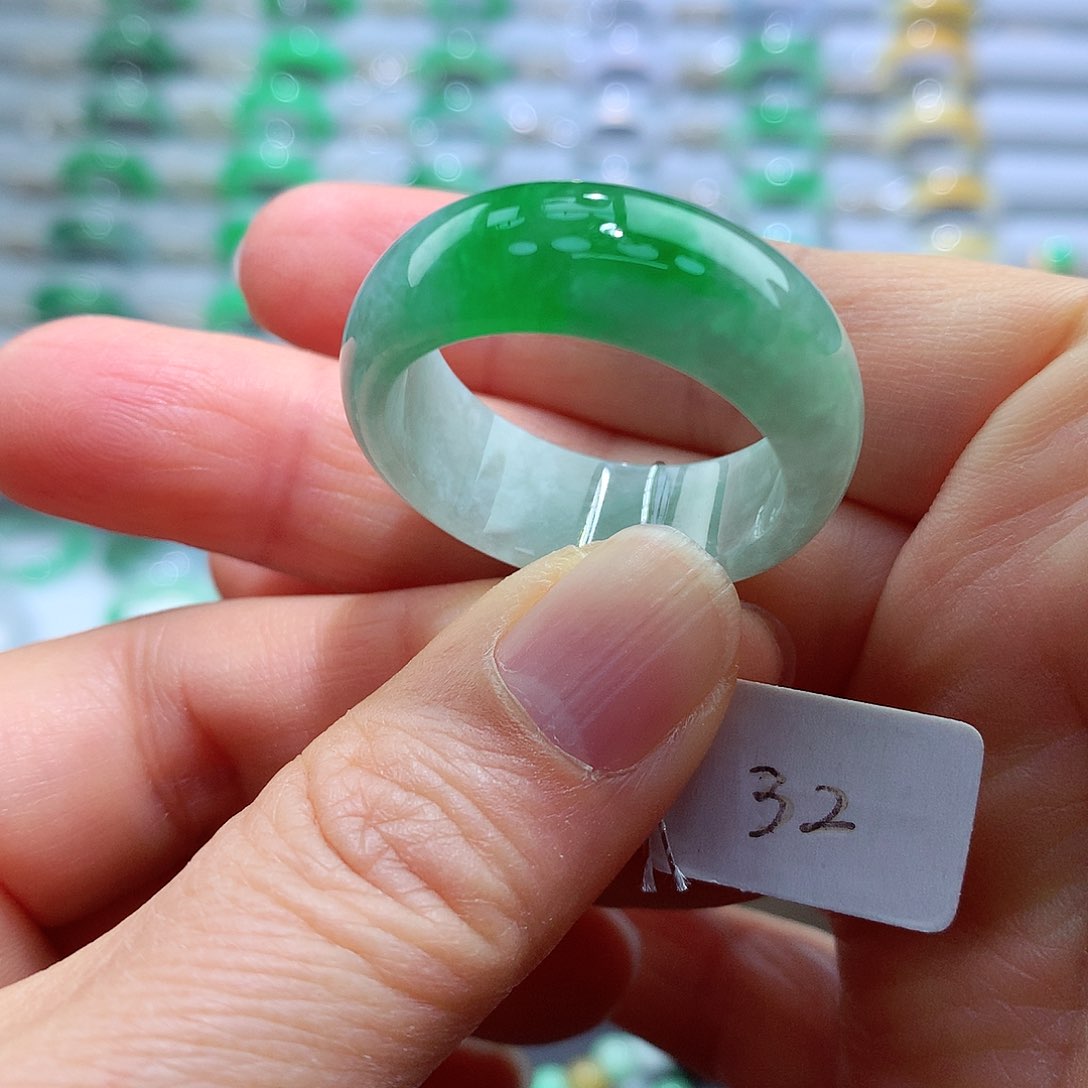 翡翠戒指未镶嵌32号