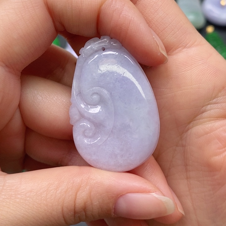 翡翠颈饰未镶嵌吊坠