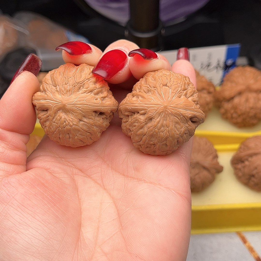 文玩核桃把件铁锤修38