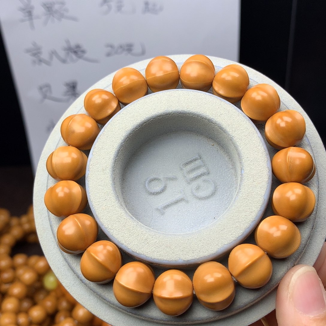 手串桃核猴头聚宝盆三花奔驰鲨鱼反油款