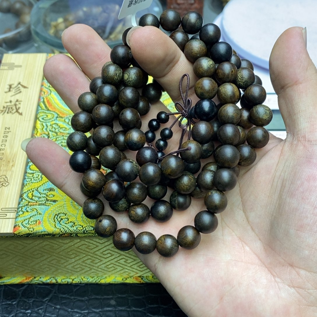 沉香沉香碎屑达拉干