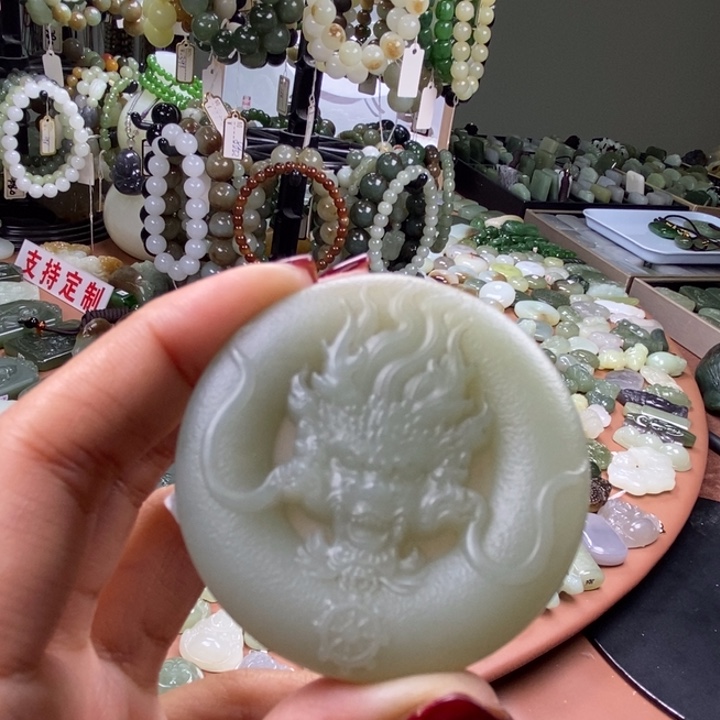 和田玉未镶嵌颈饰和田玉