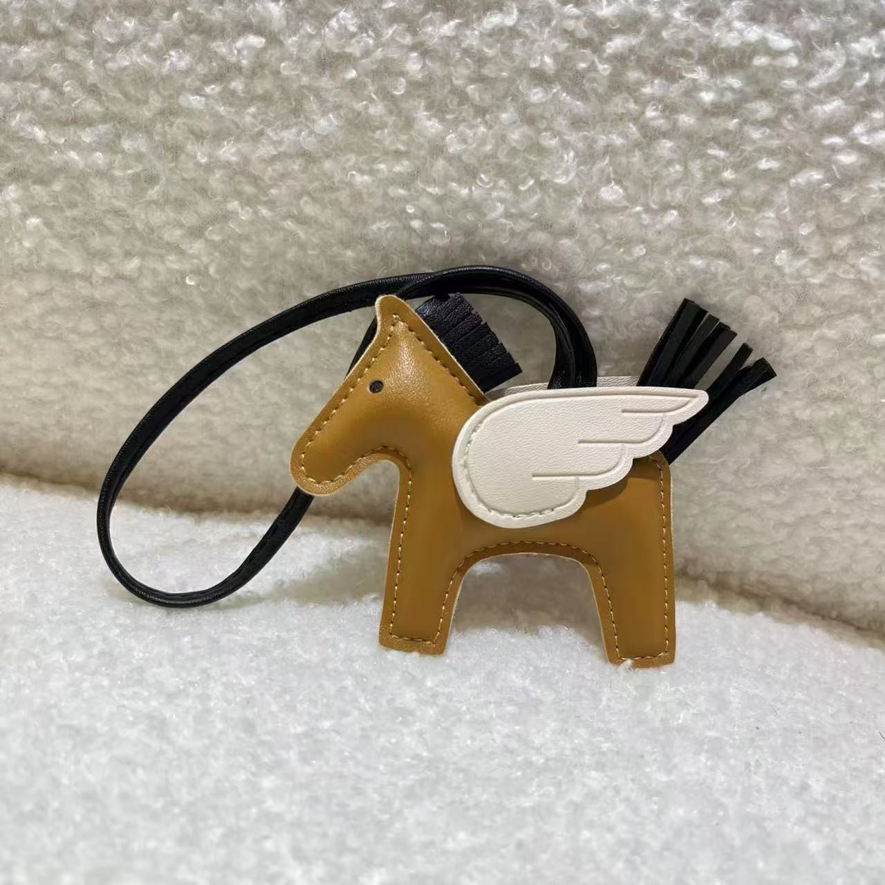 【庭庭】高奢卡包休闲经典30【马户黑牛角】小飞马