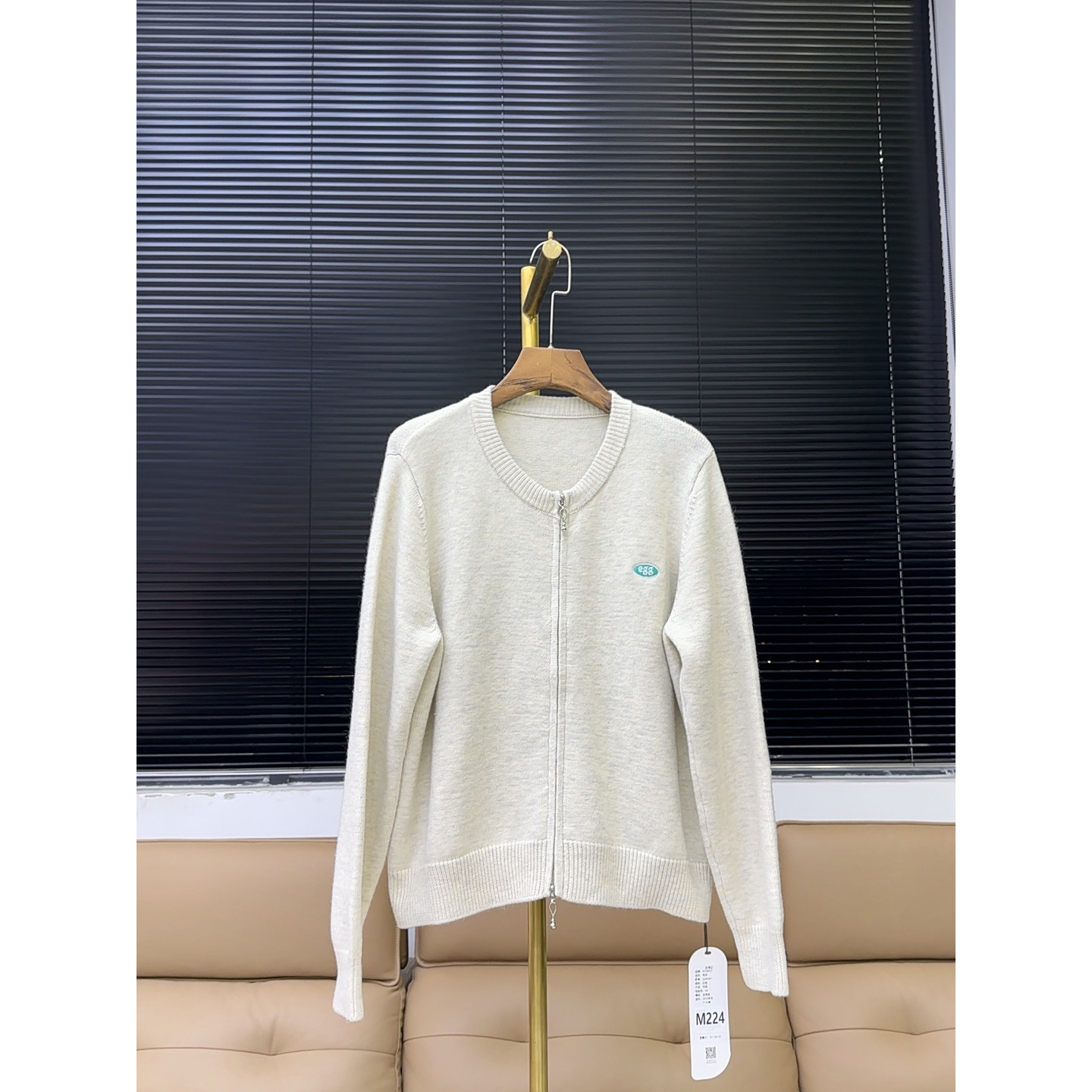 品牌原单MC&ME柔软软糯重磅克重羊毛开衫毛衣—白色—M224