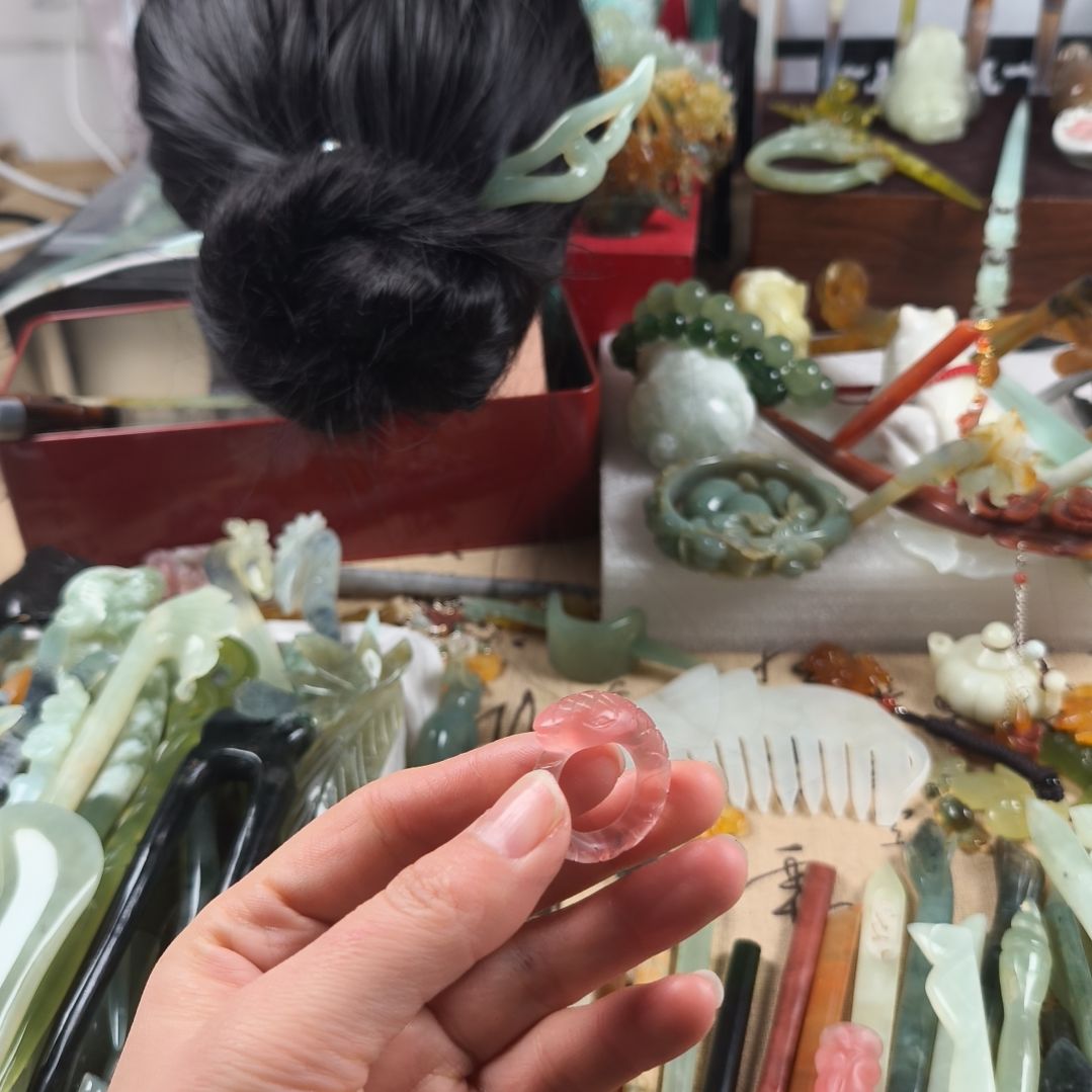 蛇纹石玉发饰合金