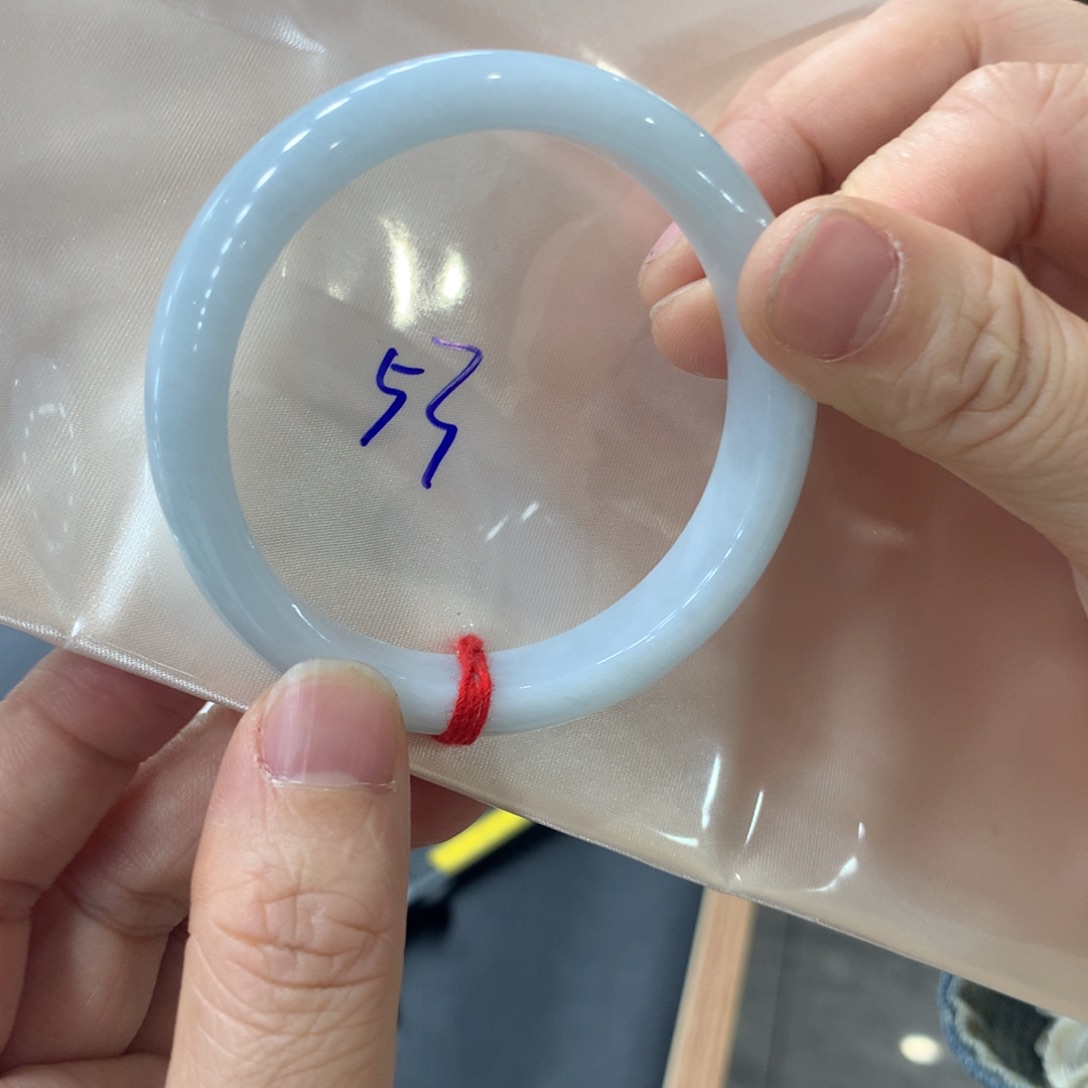 翡翠未镶嵌手镯翡翠