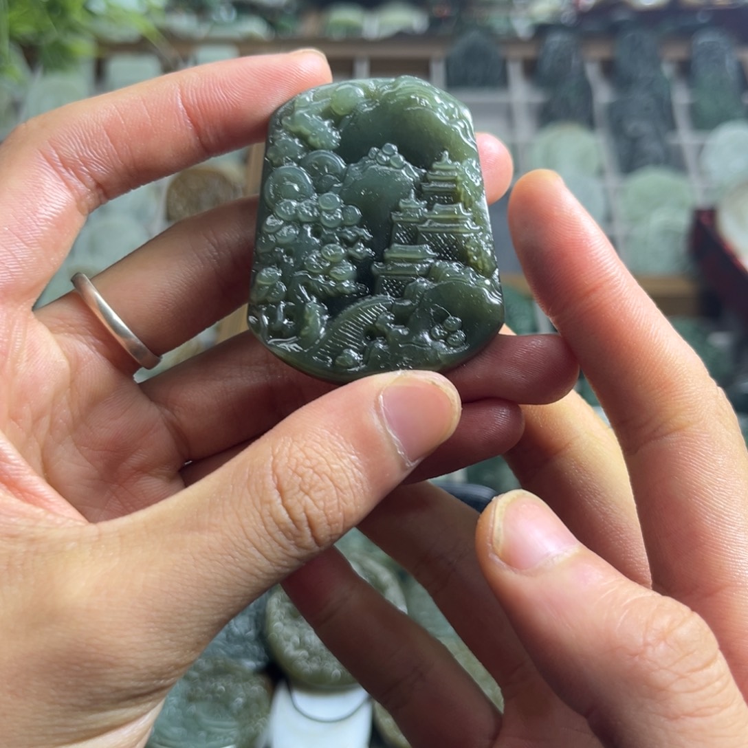 和田玉（糖玉）未镶嵌颈饰