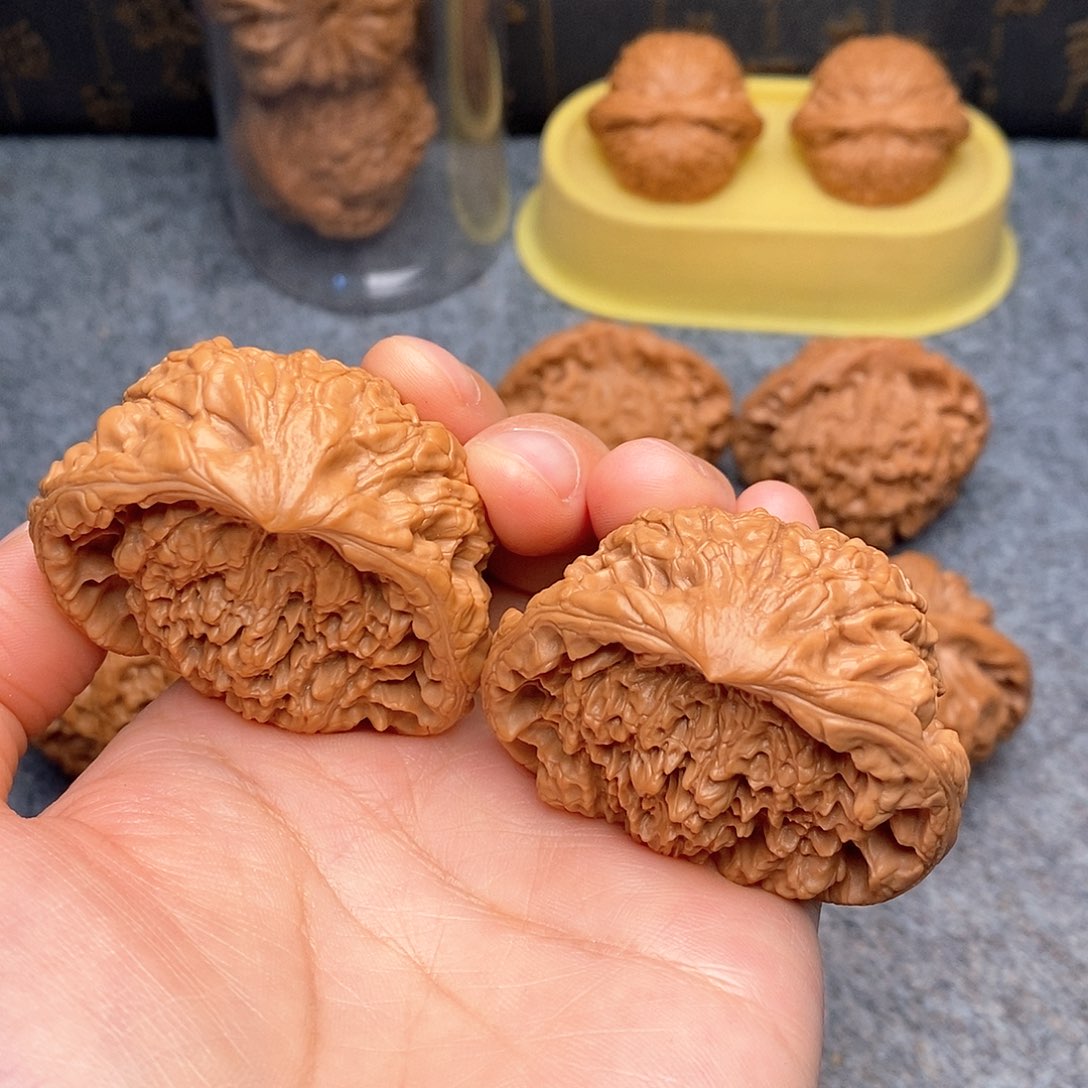 文玩核桃把件蛇头49全品