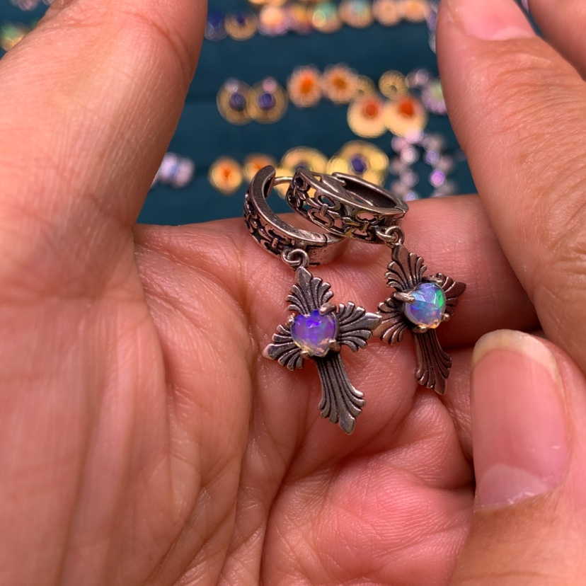 【闪购商品】欧泊耳钉款式银S925镶嵌