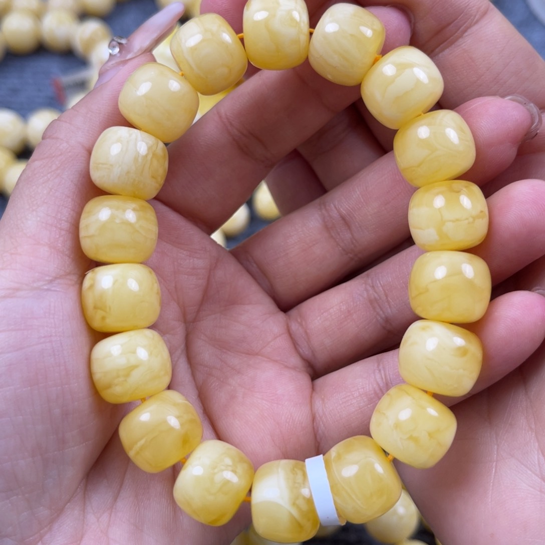 琥珀裸石未镶嵌尺寸14