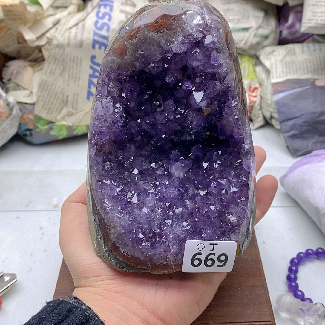 紫晶大型摆件（非配饰）未镶嵌