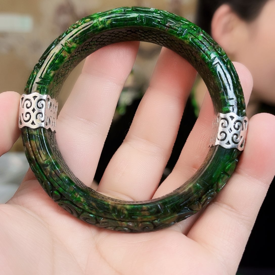 翡翠银S925镶嵌颈饰手镯