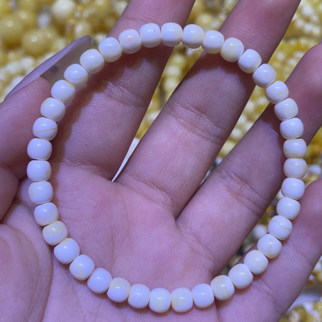 蜜蜡未镶嵌珠宝奇石5.5m