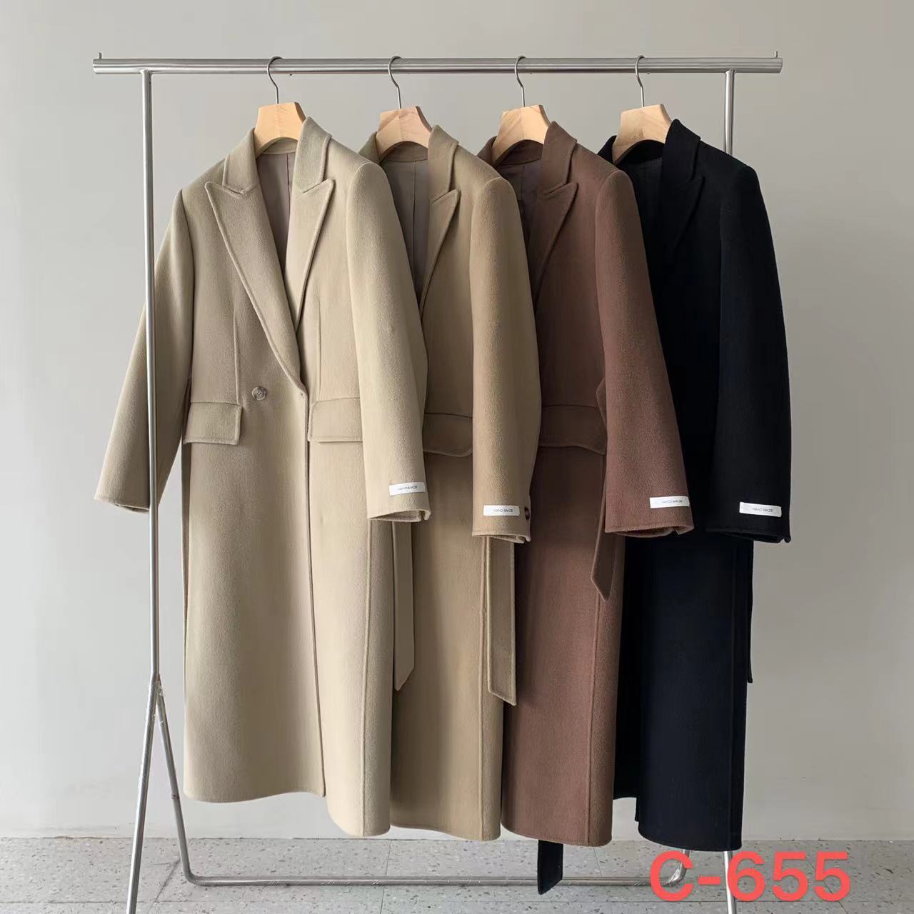 C-655三色翻领大衣