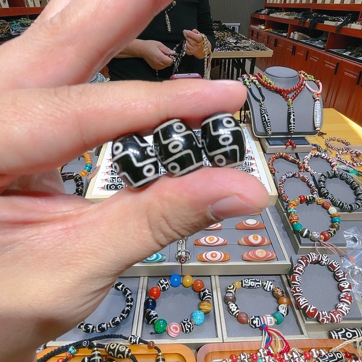 未镶嵌玛瑙/玉髓珠宝奇石