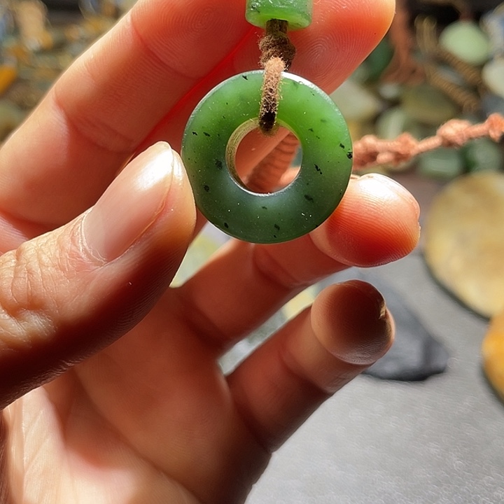 好***友和田玉未镶嵌车挂