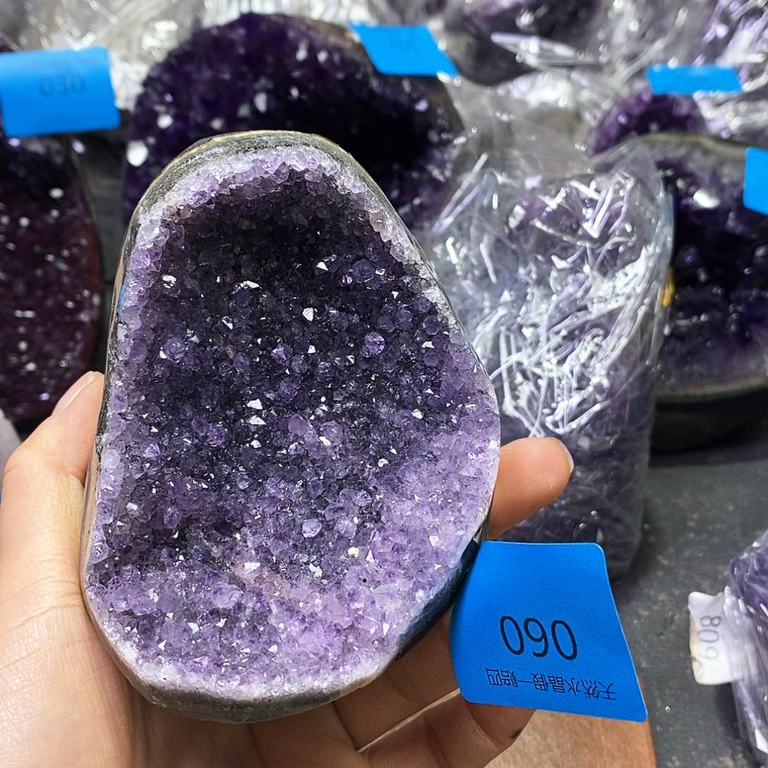 水晶大型摆件（非配饰）未镶嵌