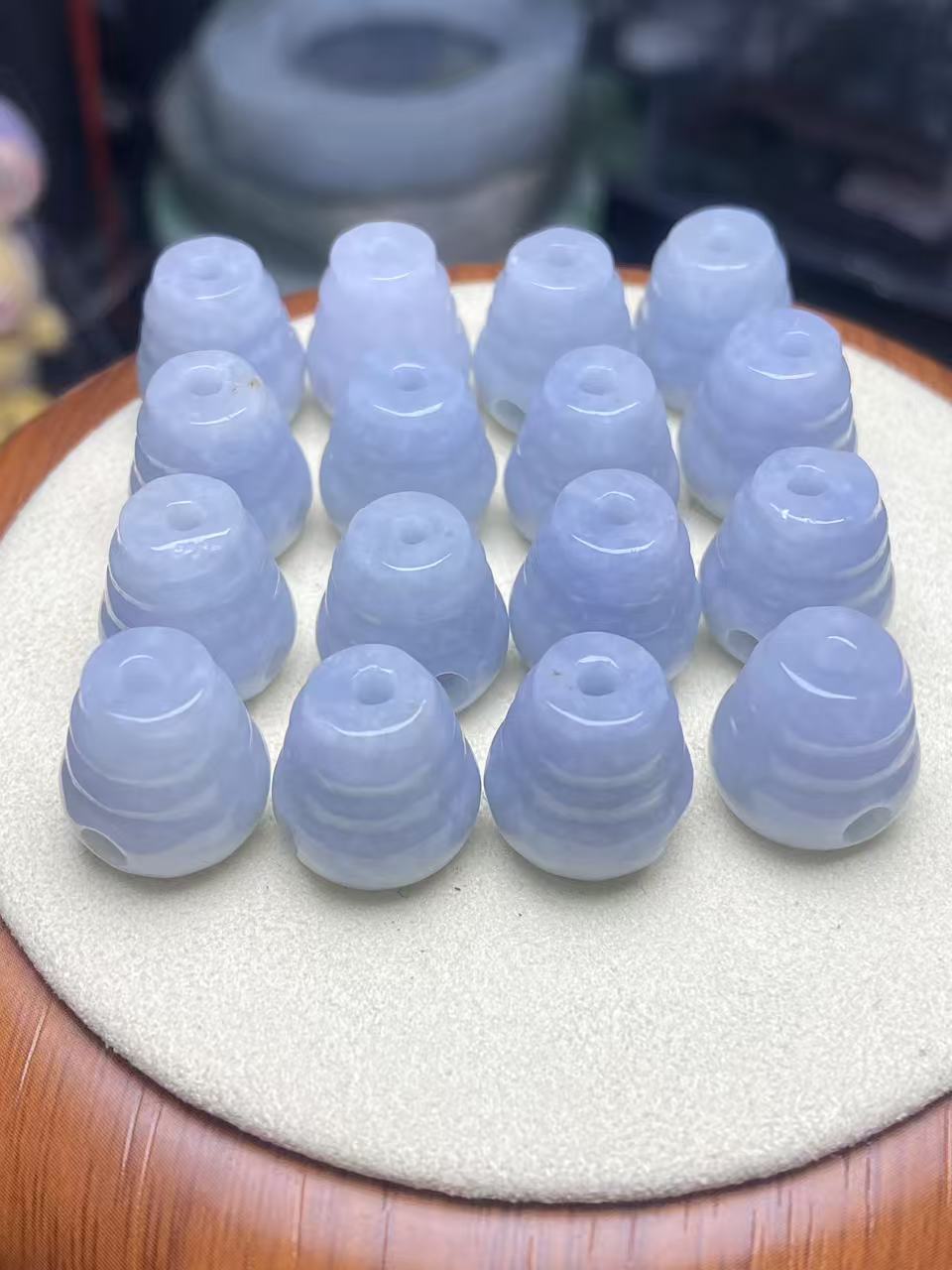 天然翡翠紫色三通12mm多样性发其一